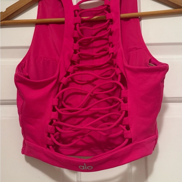 ALO Yoga Bright Pink Top - Picture 2 of 3